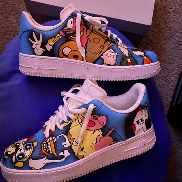Athletic_Shoes